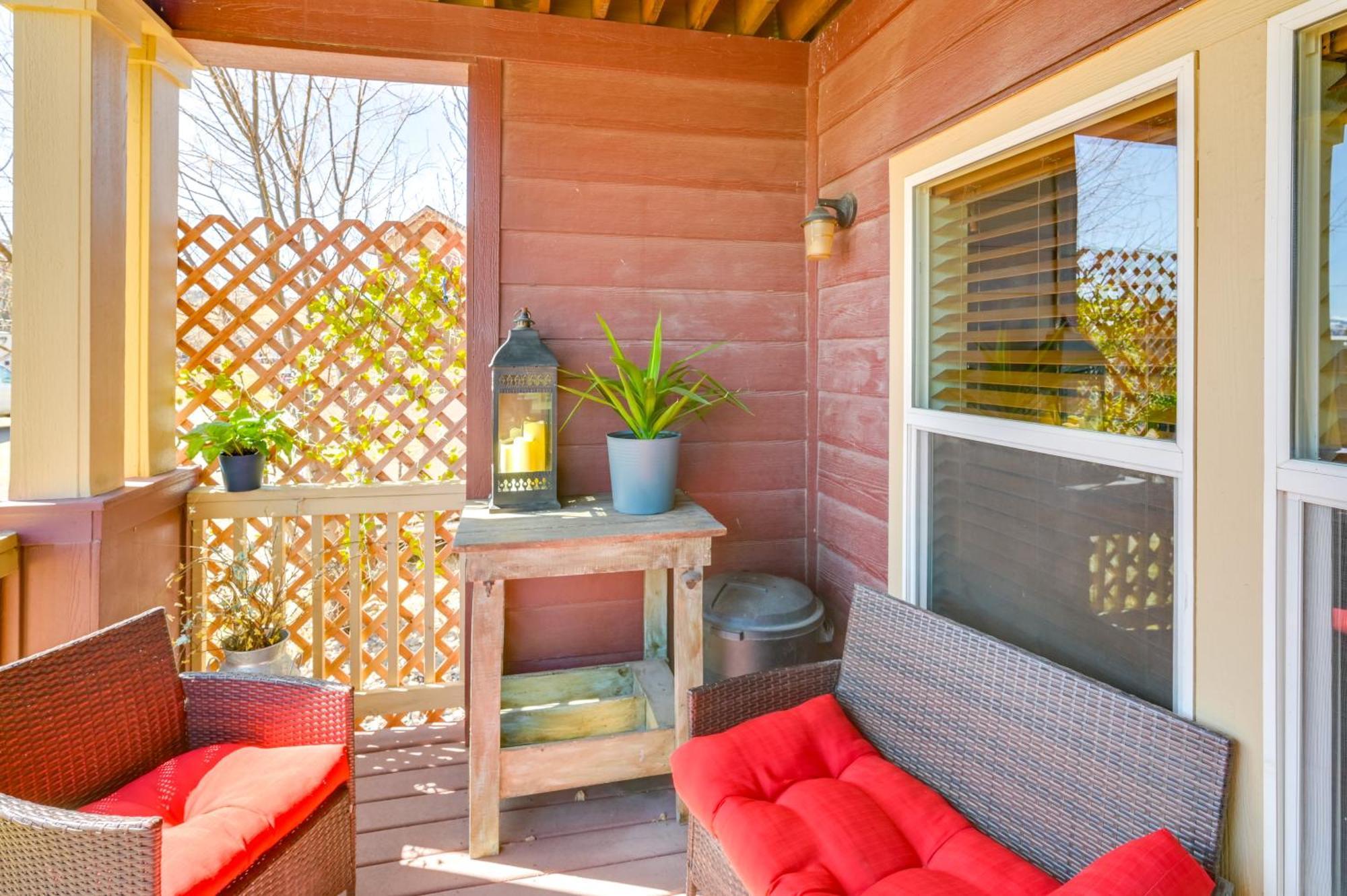 Ennis Vacation Rental With Balcony Walk To Downtown Εξωτερικό φωτογραφία