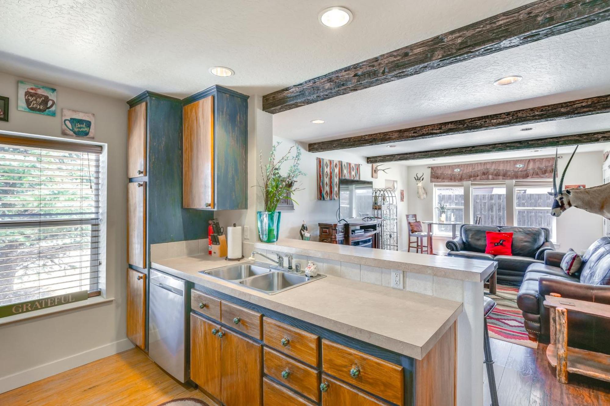 Ennis Vacation Rental With Balcony Walk To Downtown Εξωτερικό φωτογραφία
