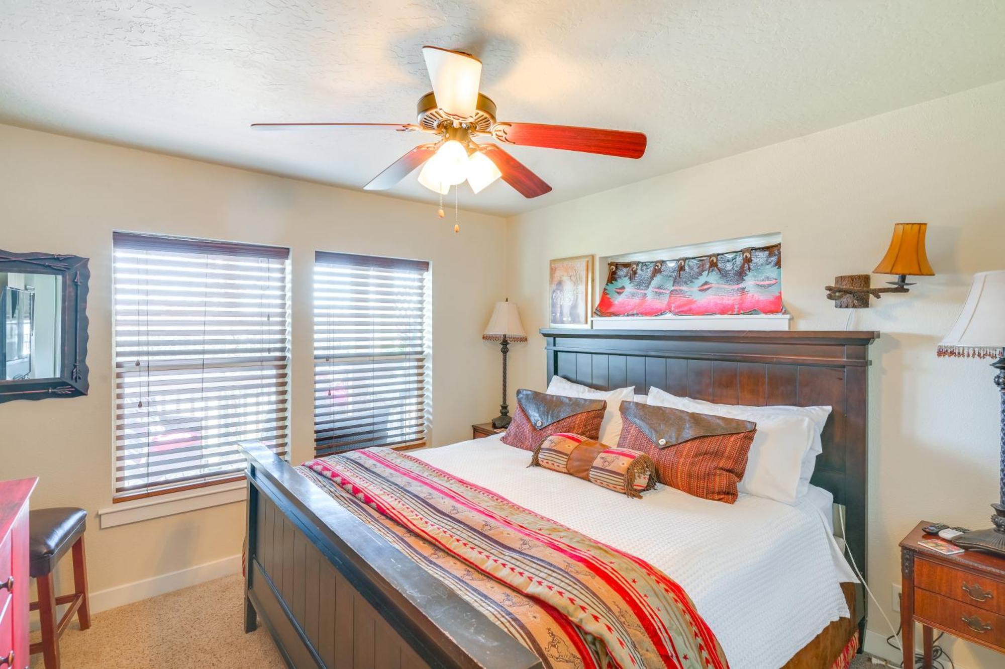 Ennis Vacation Rental With Balcony Walk To Downtown Εξωτερικό φωτογραφία